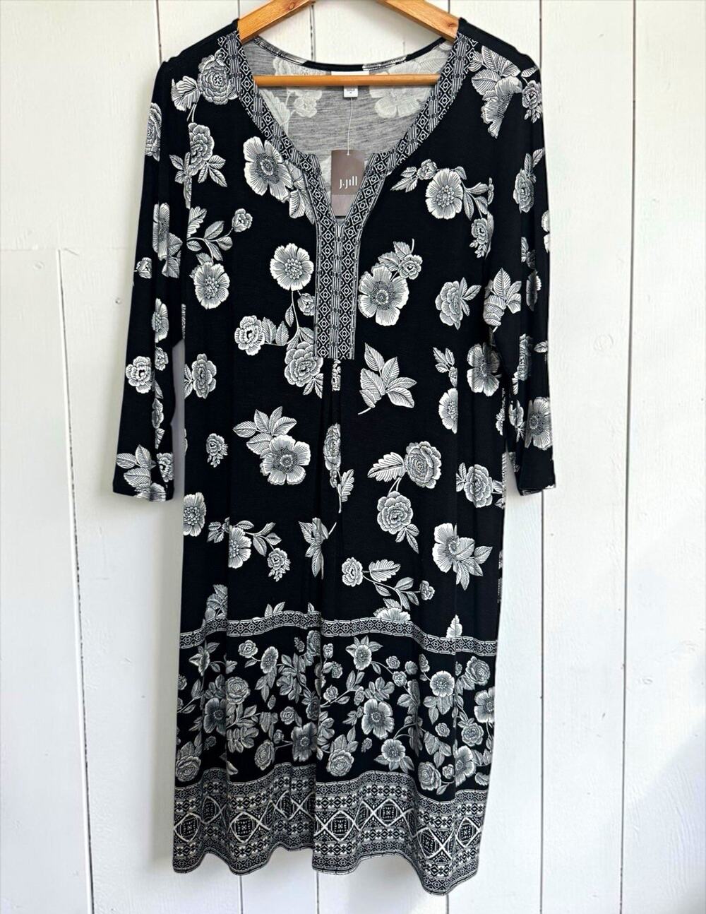 NWT J. Jill Women's Floral Black White V-Neck 3/4 Sleeve Dress Size M Boho Chic